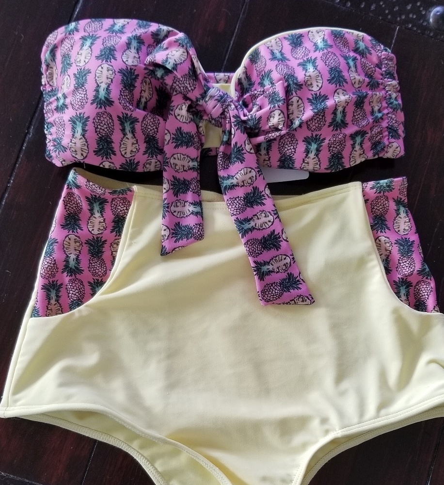 NWT Lolli 2 Pc
